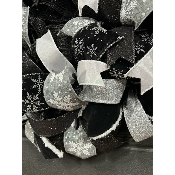 Winter Christmas Wreath, Black and Silver 22 Inch Deco mesh - Picture 5 of 6